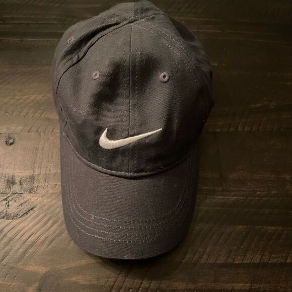 Nike Kids Youth Child Black Baseball Hat - Picture 1 of 4